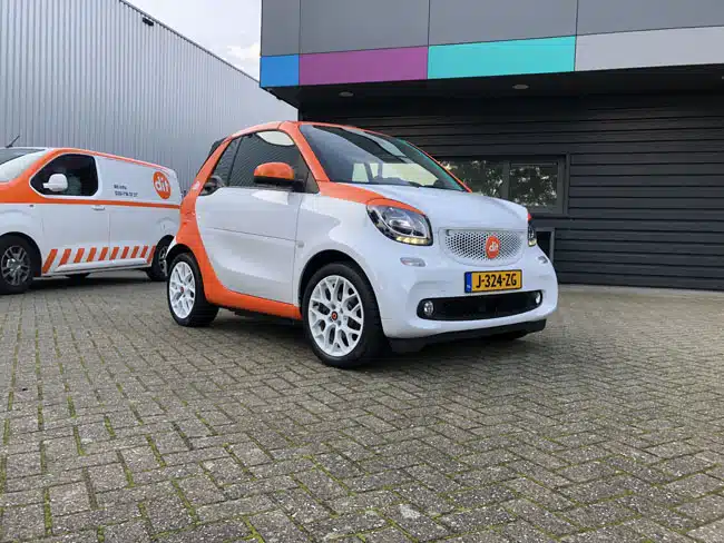 carwarp personenauto dit Bakwagen bestickering, carwrap bakwagen